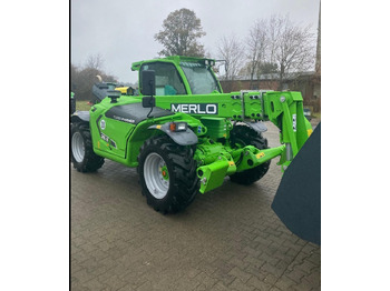 Teleskopický nakladač MERLO