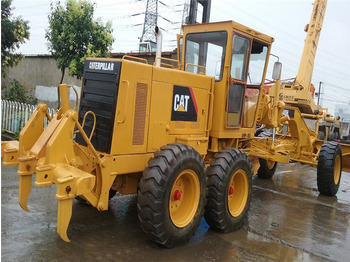 Zrovnávač CATERPILLAR 140H