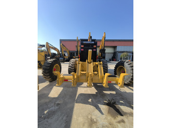 Zrovnávač CATERPILLAR 140K