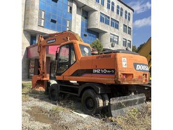 Kolesové rýpadlo DOOSAN DH210W-7