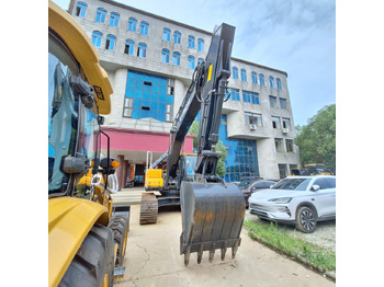 Pásové rýpadlo Hyundai 220LC-9S Excavator: obrázok 4