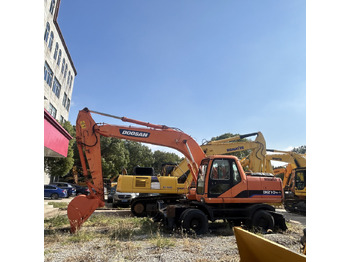 Kolesové rýpadlo DOOSAN DH210W-7