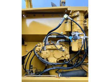 Pásové rýpadlo CAT 320 C: obrázok 3