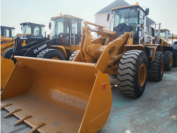 Kolesový nakladač CATERPILLAR 966H