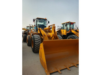 Kolesový nakladač CATERPILLAR 966H