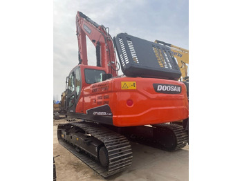 Pásové rýpadlo DOOSAN DX225