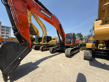 Pásové rýpadlo DOOSAN DX340
