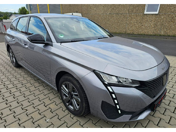 Automobil PEUGEOT