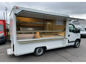 Pojazdná predajňa RENAULT Master
