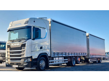 Plachtové nákladné vozidlo SCANIA S 450