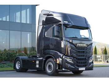 Ťahač IVECO S-WAY