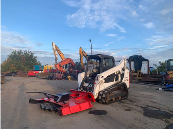 Šmykom riadený nakladač BOBCAT T590