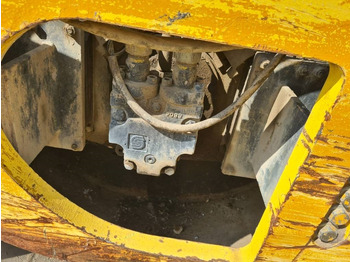 Leasing Bomag BW 213 D H-4 FOR PARTS Bomag BW 213 D H-4 FOR PARTS: obrázok 5 Leasing Bomag BW 213 D H-4 FOR PARTS Bomag BW 213 D H-4 FOR PARTS: obrázok 5
