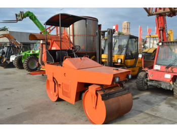 Cestný valec Bomag BW 90: obrázok 2