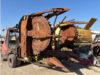 Samohybná rezačka CLAAS