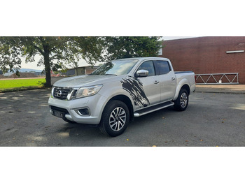 Automobil NISSAN Navara