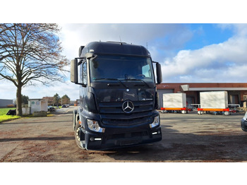 Ťahač MERCEDES-BENZ Actros 1840