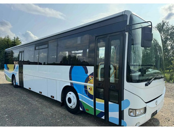 Prímestský autobus IRISBUS