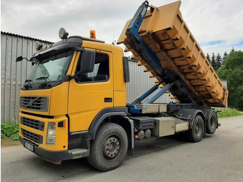 Hákový nosič kontajnerov VOLVO FM12 460