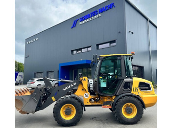 Kolesový nakladač VOLVO L25