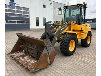 Kolesový nakladač VOLVO L35G