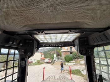 Šmykom riadený nakladač CAT 216: obrázok 5 Šmykom riadený nakladač CAT 216: obrázok 5