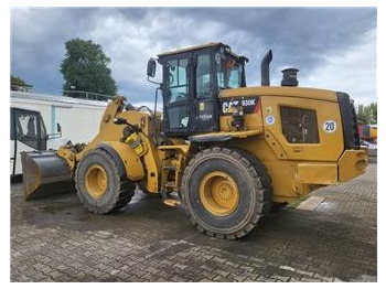 Kolesový nakladač CATERPILLAR 930K