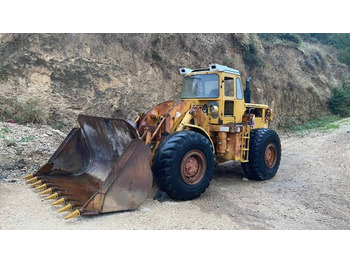 Kolesový nakladač CATERPILLAR 966C