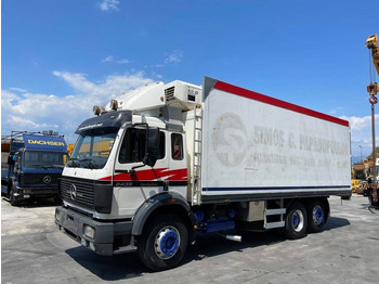 Chladirenské nákladné vozidlo Mercedes-Benz 2435L: obrázok 3