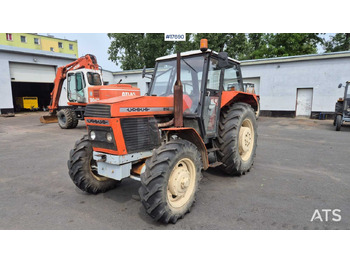 Traktor URSUS