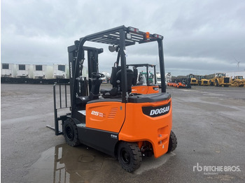 Elektrický vysokozdvižný vozík DOOSAN