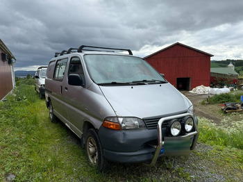 Furgon TOYOTA