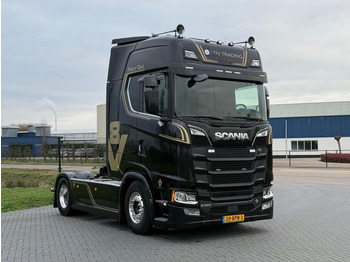 Ťahač SCANIA S 580