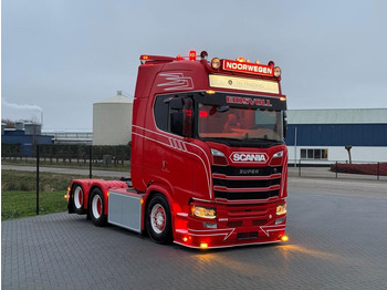 Ťahač SCANIA S 580
