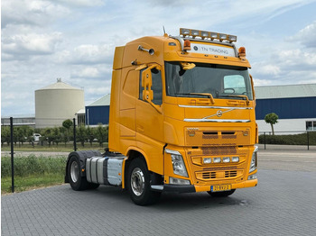 Ťahač VOLVO FH