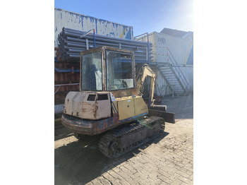 Mini rýpadlo KOMATSU PC30-5: obrázok 3