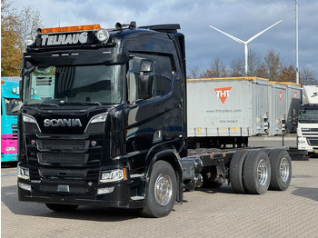Podvozek s kabinou SCANIA R 650