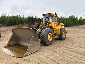 Kolesový nakladač VOLVO L120