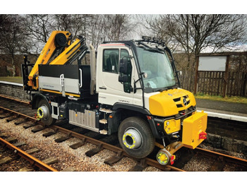 Auto s hydraulickou rukou UNIMOG: obrázok 4