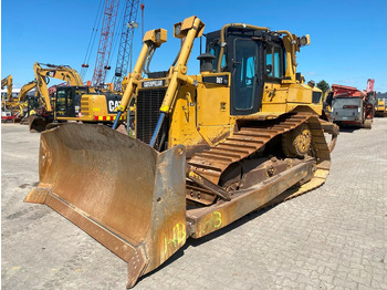 Buldozér CATERPILLAR D6T