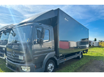 Skříňový nákladní auto MERCEDES-BENZ