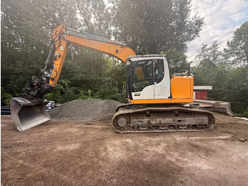 Pásové rýpadlo LIEBHERR R 920