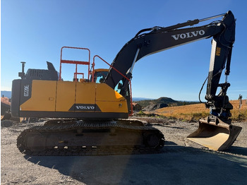 Pásové rýpadlo VOLVO EC220EL