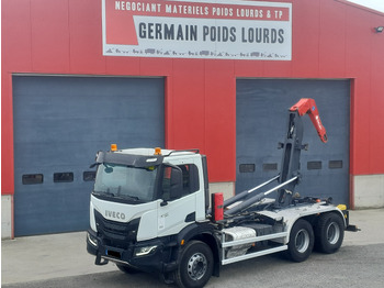 Hákový nosič kontajnerov IVECO