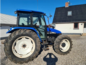 Traktor NEW HOLLAND TL100