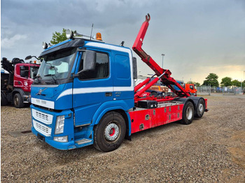 Hákový nosič kontajnerov VOLVO FM 450