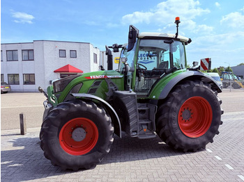Traktor FENDT 718 Vario