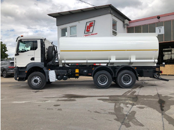 Cisternové vozidlo MAN TGS 33.440