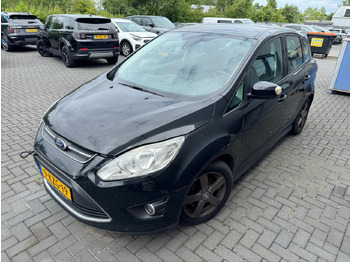 Automobil FORD