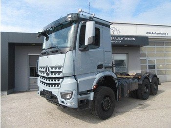 Podvozek s kabinou MERCEDES-BENZ Arocs 3351
